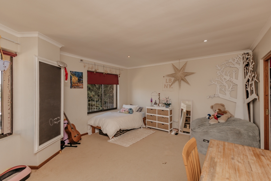 4 Bedroom Property for Sale in Welgedacht Western Cape